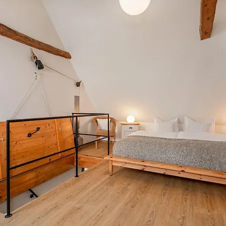 Grosse Use Apartment
